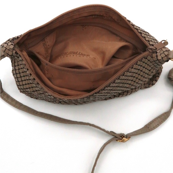 👜Whiting & Davis~Vintage Alumesh Small Crossbody - Picture 2 of 3